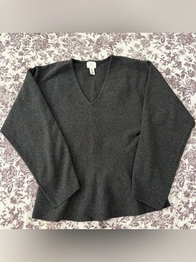 H&M Dark Gray VNeck Sweater Peplum size M